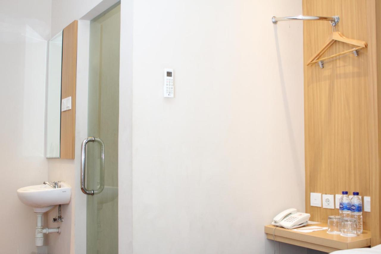 Vinotel Cirebon Eksteriør bilde