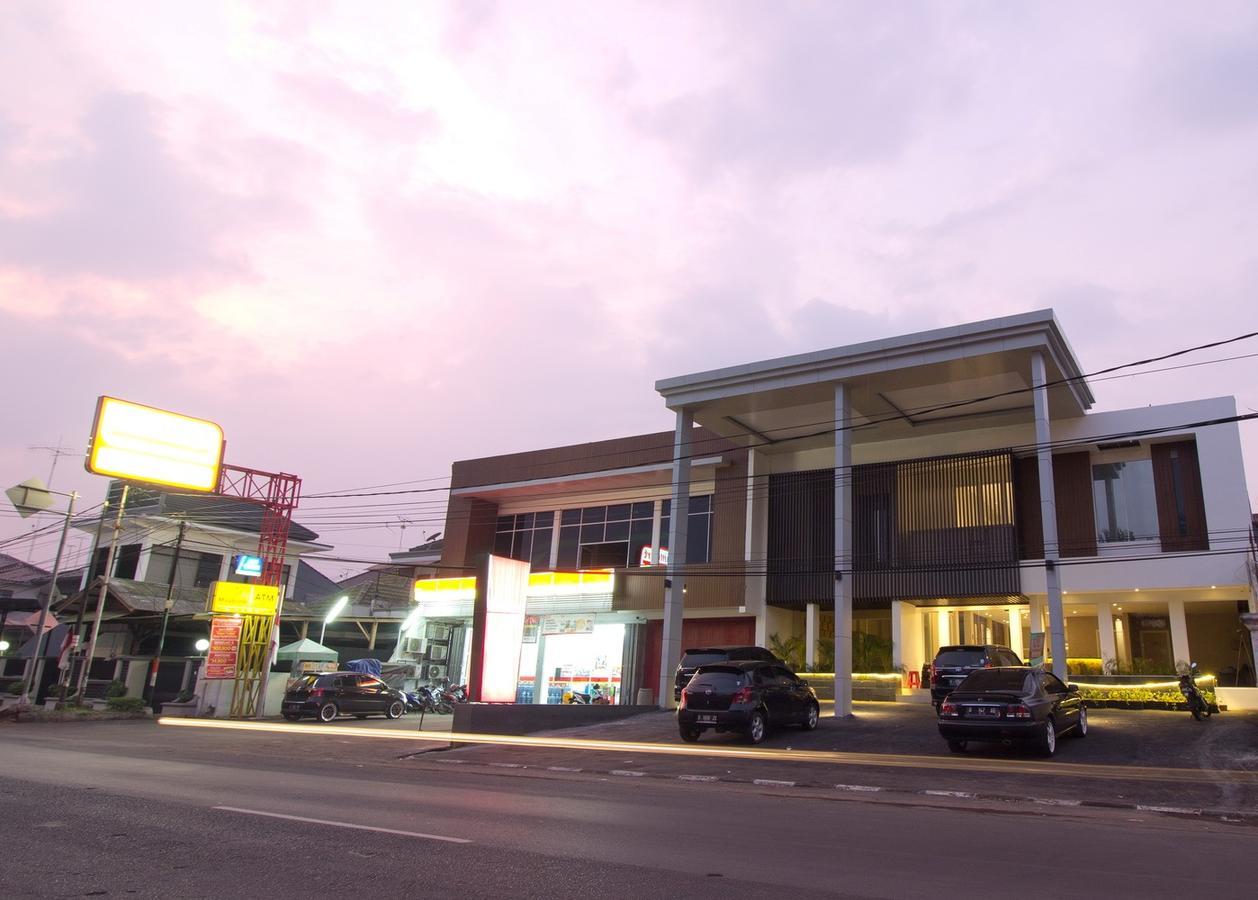 Vinotel Cirebon Eksteriør bilde